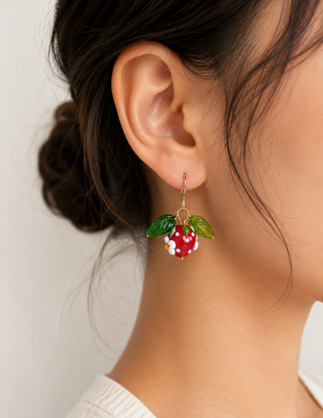 Strawberry bloom with leaves