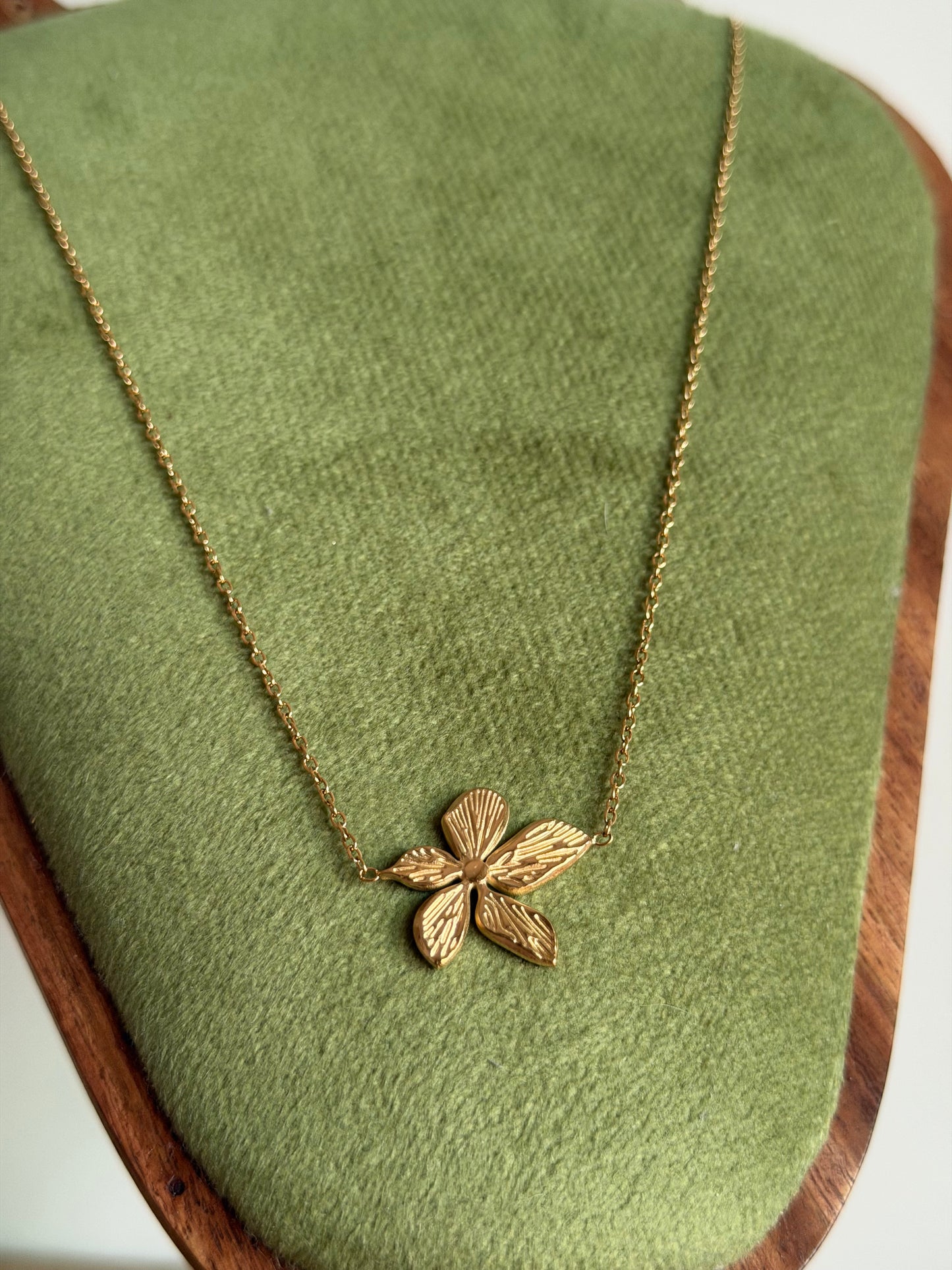 Golden Bloom Necklace