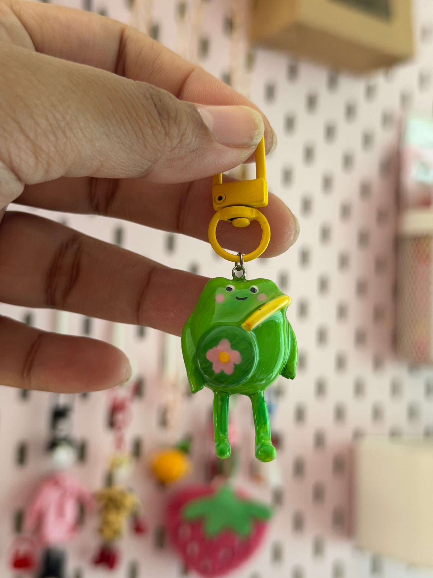 Little Kermit with a bag