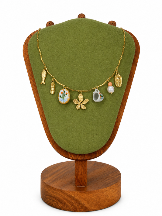 Meadow Charm Collectable Neckpiece
