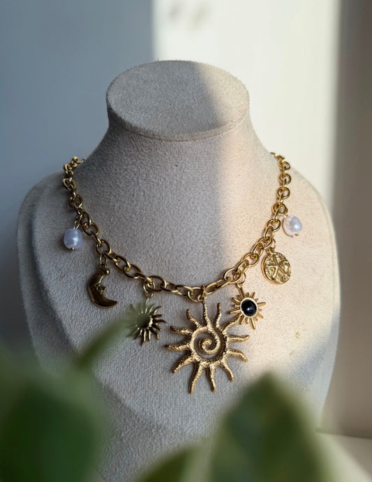 Solaris Heirloom Collectable Necklace